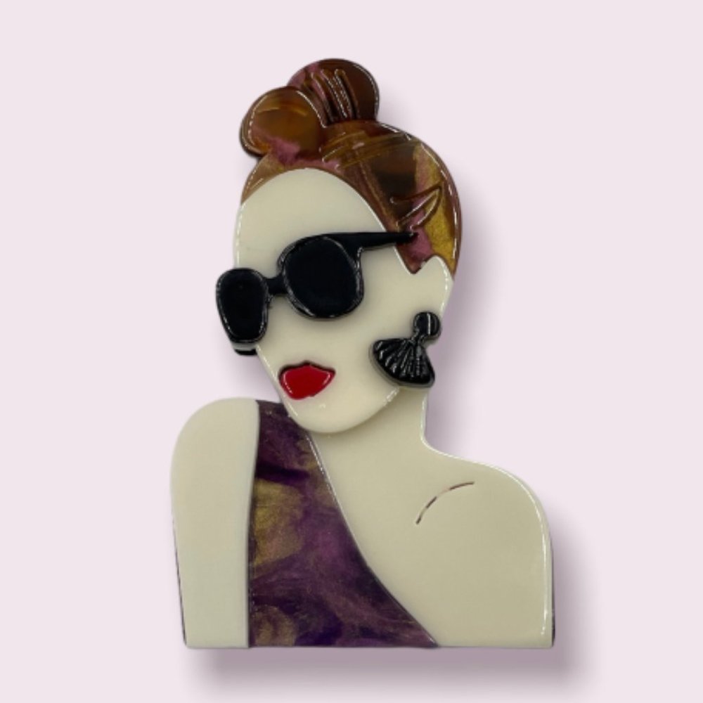 ELEGANT VINTAGE HOLLYWOOD Inspired Fashion Brooch-Retro Aesthetic Italy Style